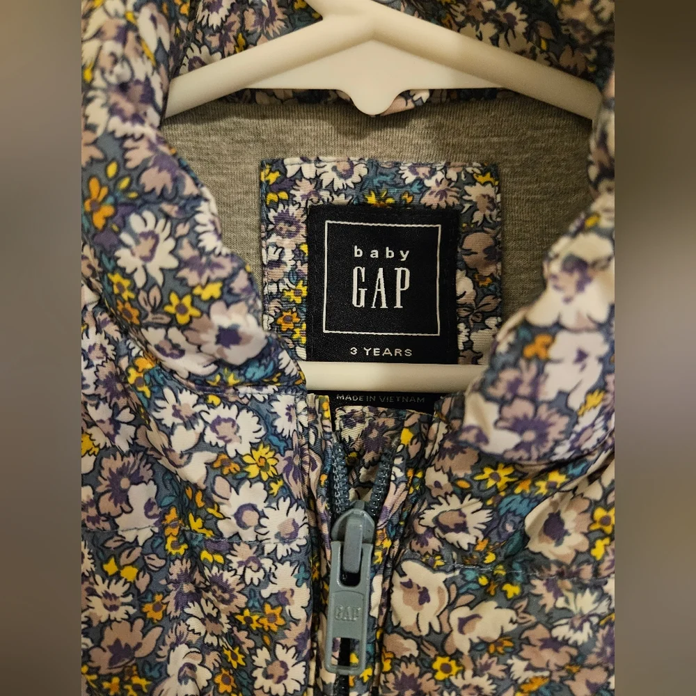 Baby Gap Floral Puffer Jacket - Picture 2 of 5